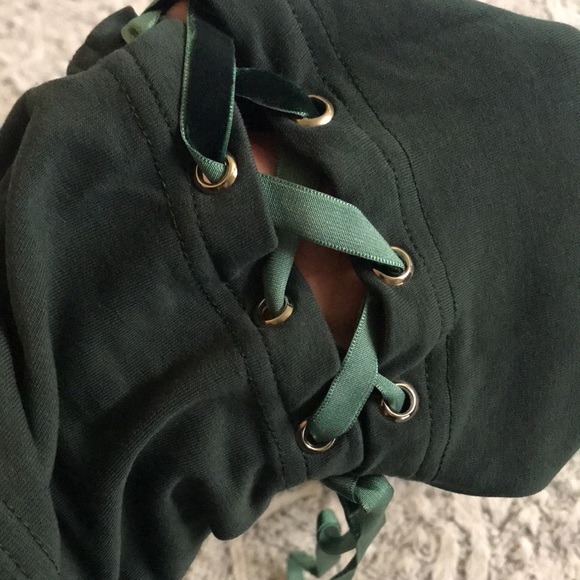 Like New Dark Green Streetwear Long Sleeves - Picture 9 of 9